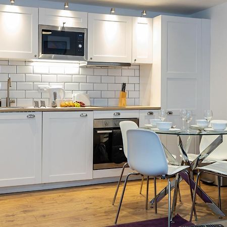 Pillo Rooms Serviced Apartments - Salford Manchester Kültér fotó