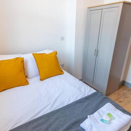 Pillo Rooms Serviced Apartments - Salford Manchester Kültér fotó