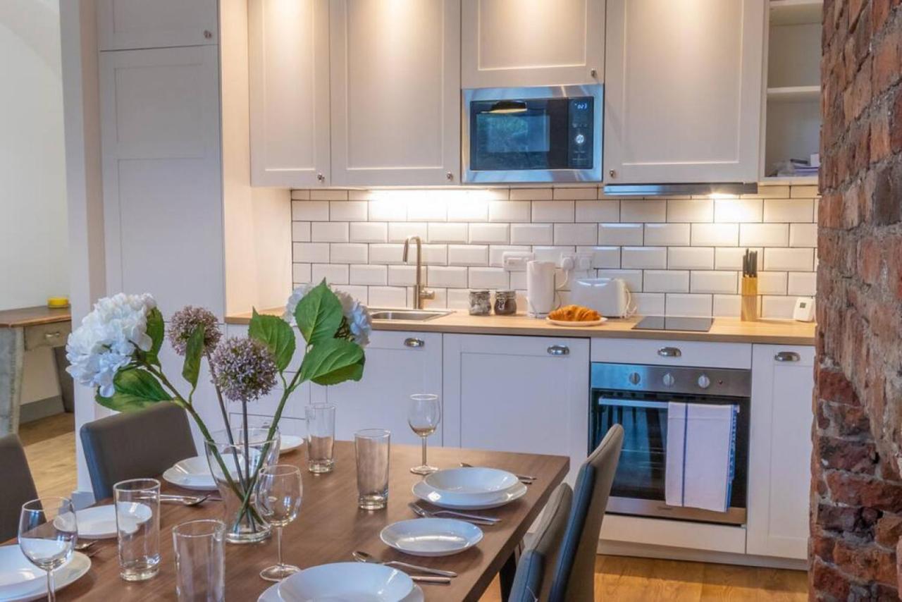 Pillo Rooms Serviced Apartments - Salford Manchester Kültér fotó