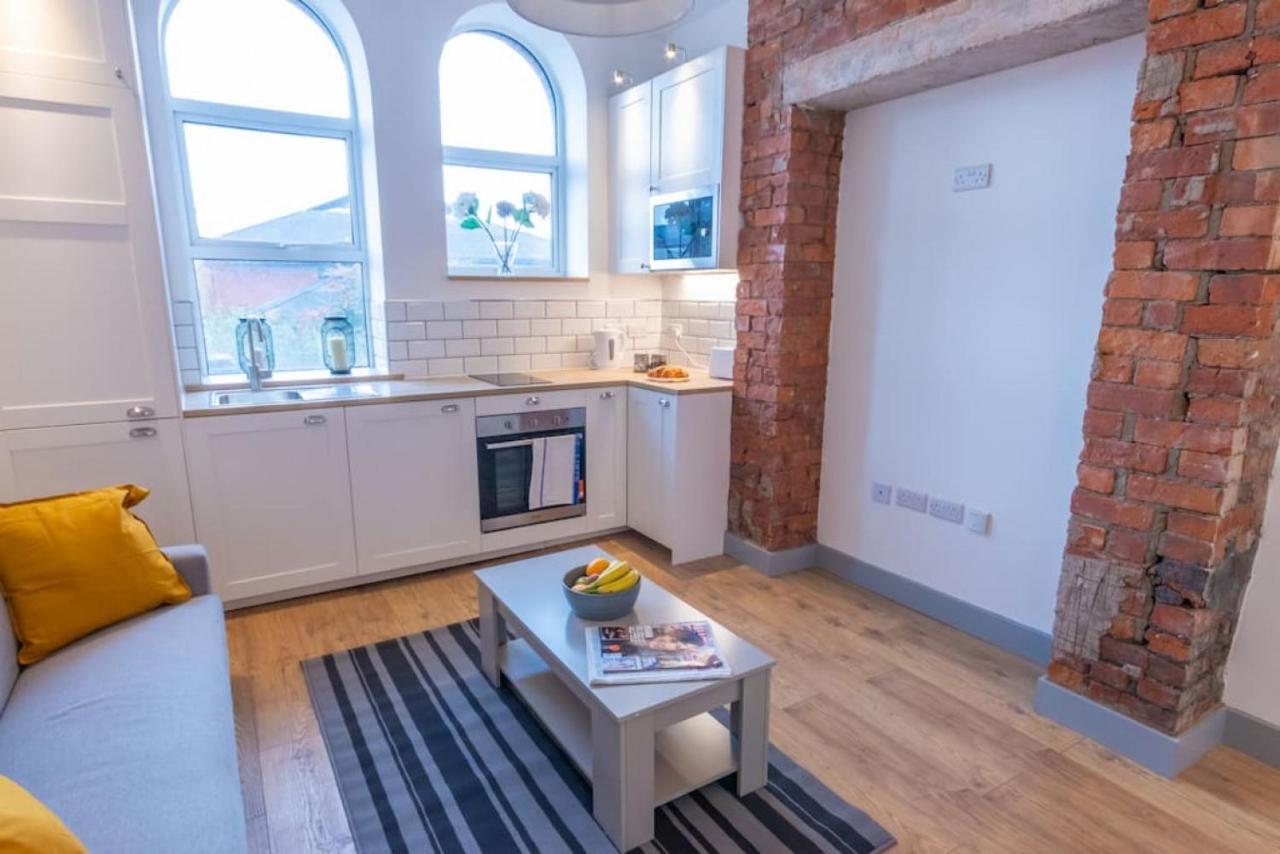 Pillo Rooms Serviced Apartments - Salford Manchester Kültér fotó