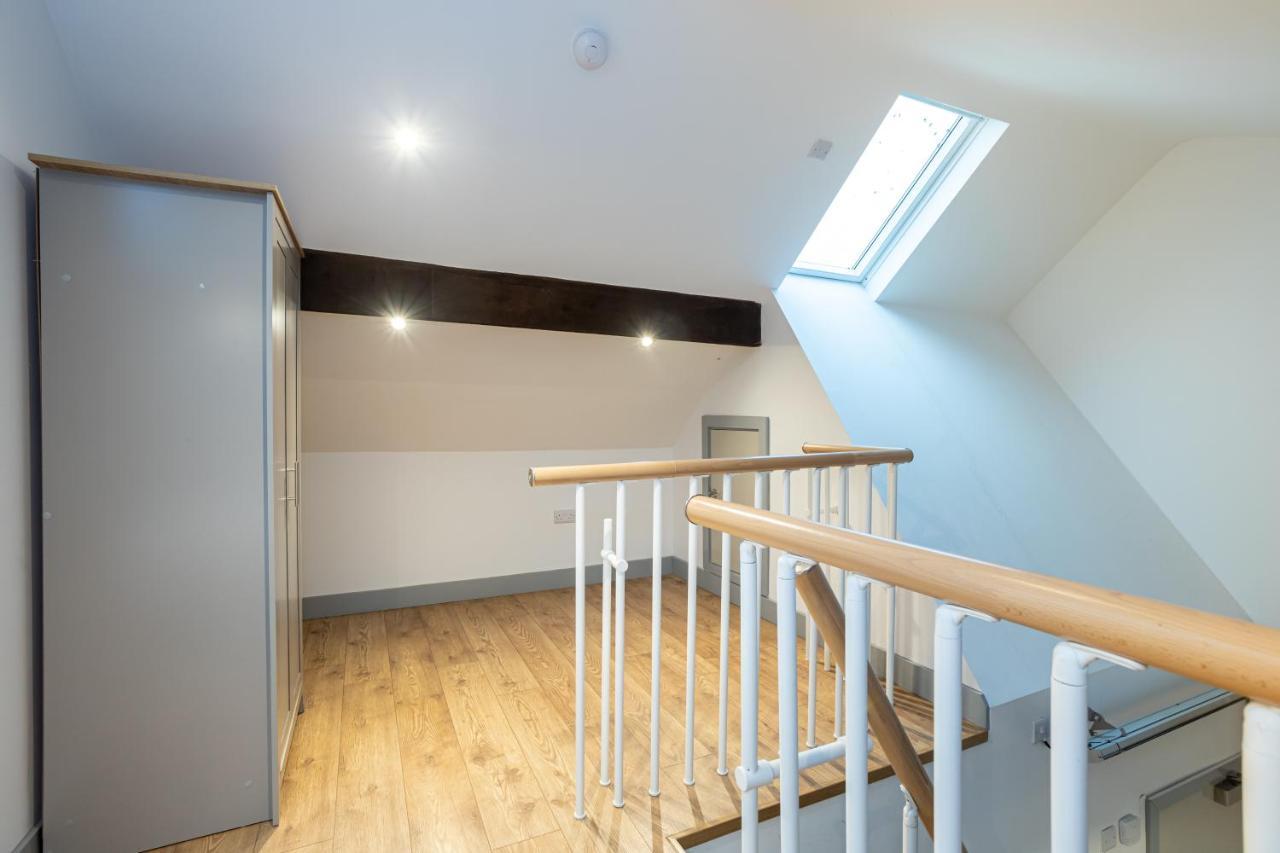 Pillo Rooms Serviced Apartments - Salford Manchester Kültér fotó