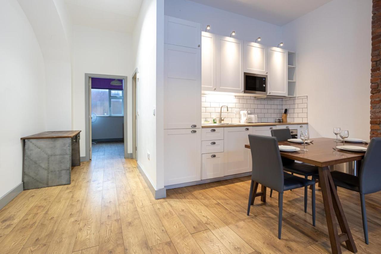 Pillo Rooms Serviced Apartments - Salford Manchester Kültér fotó