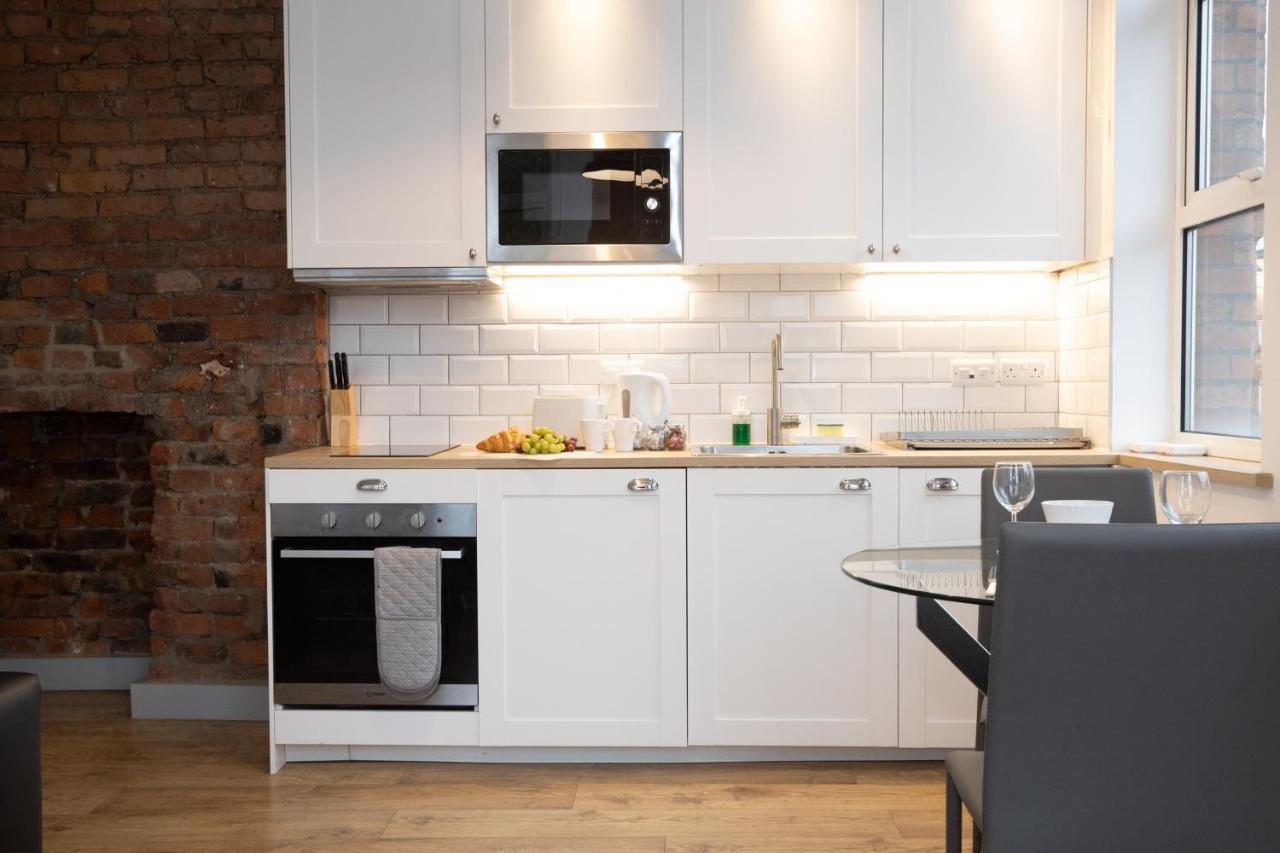 Pillo Rooms Serviced Apartments - Salford Manchester Kültér fotó