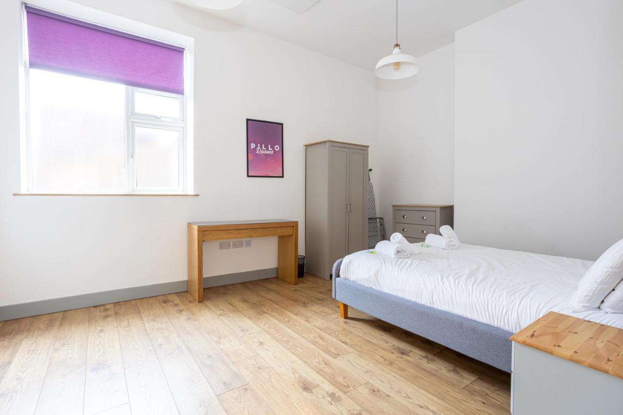 Pillo Rooms Serviced Apartments - Salford Manchester Kültér fotó