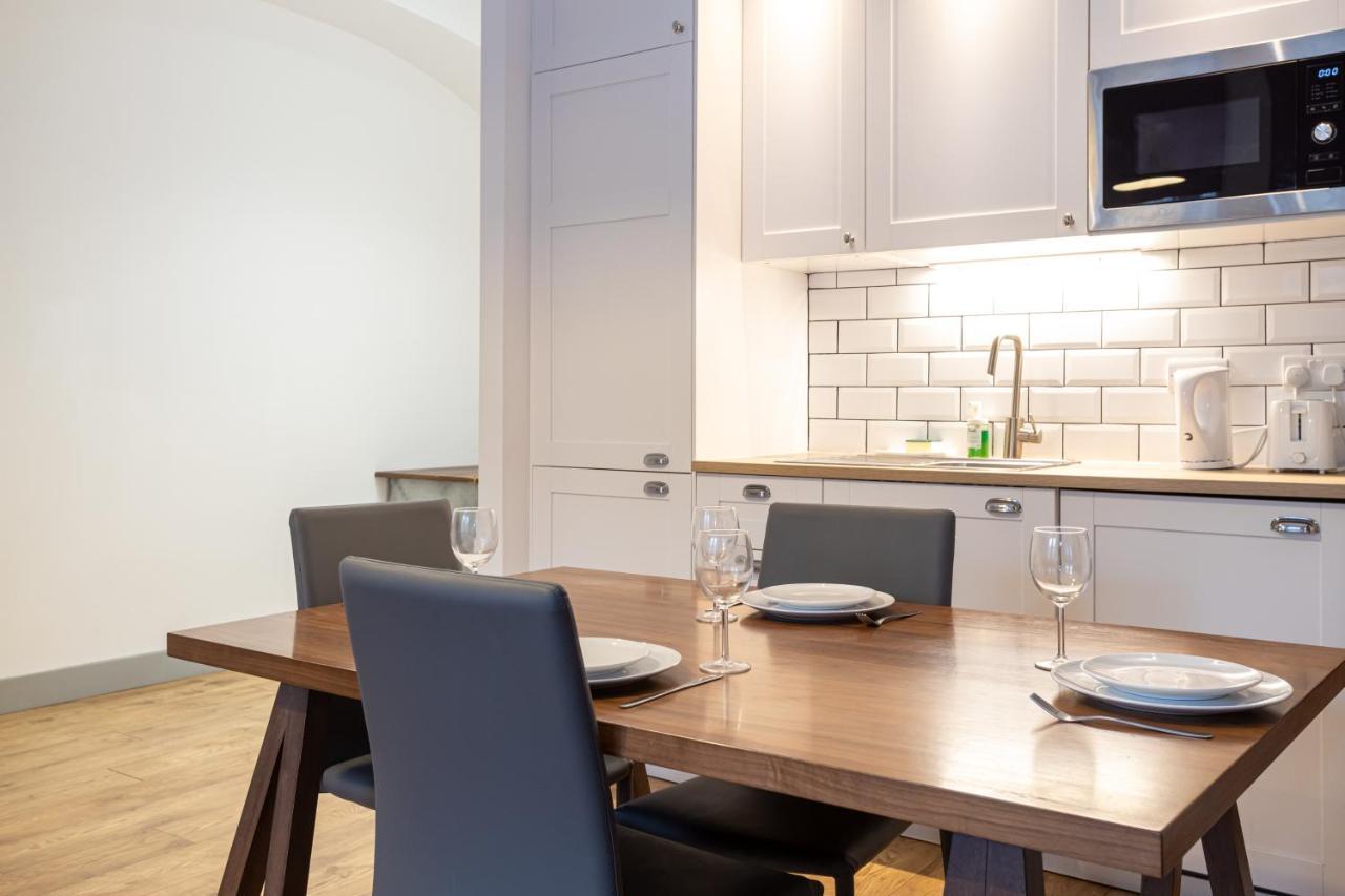 Pillo Rooms Serviced Apartments - Salford Manchester Kültér fotó