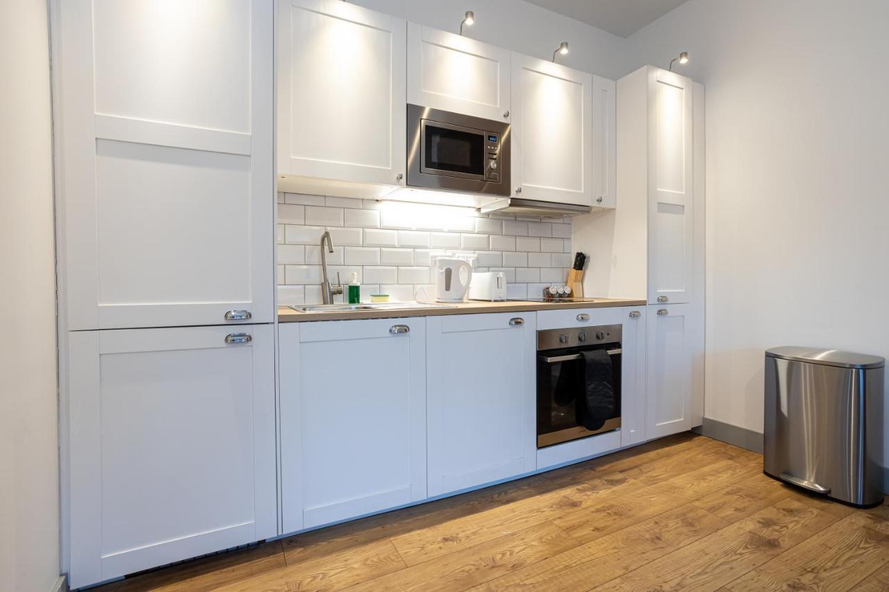Pillo Rooms Serviced Apartments - Salford Manchester Kültér fotó