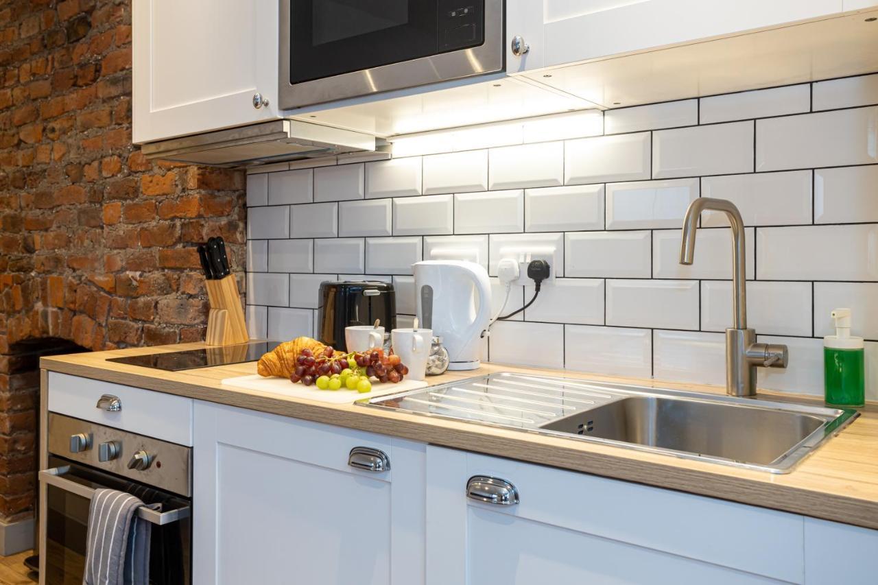 Pillo Rooms Serviced Apartments - Salford Manchester Kültér fotó