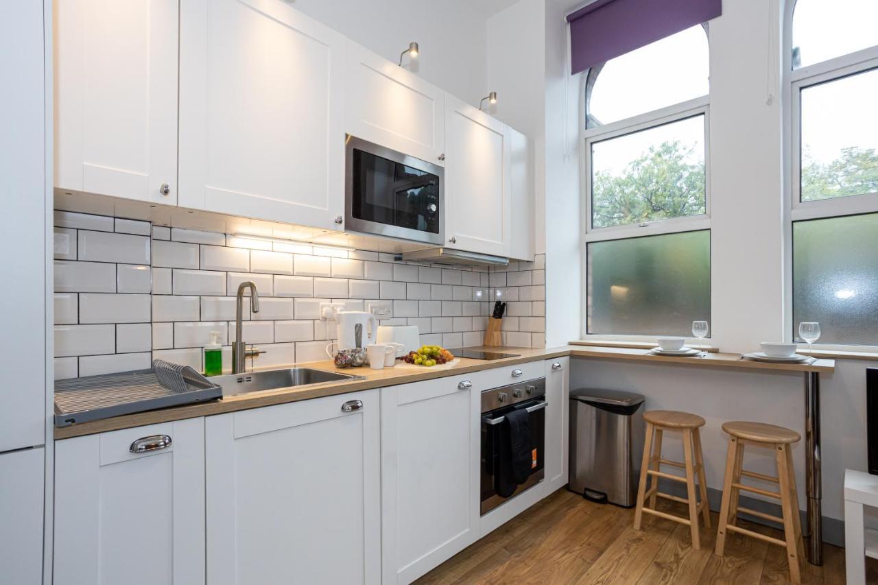 Pillo Rooms Serviced Apartments - Salford Manchester Kültér fotó